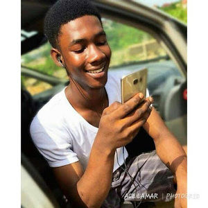 Meet your Posher, Ace